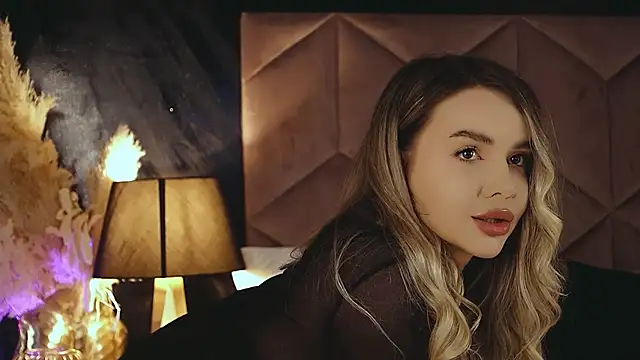 Snapshot of KatyaBelle chatting on October 3, 2025, 7:11 pm KatyaBelle online show from October 3, 2025, 7:11 pm