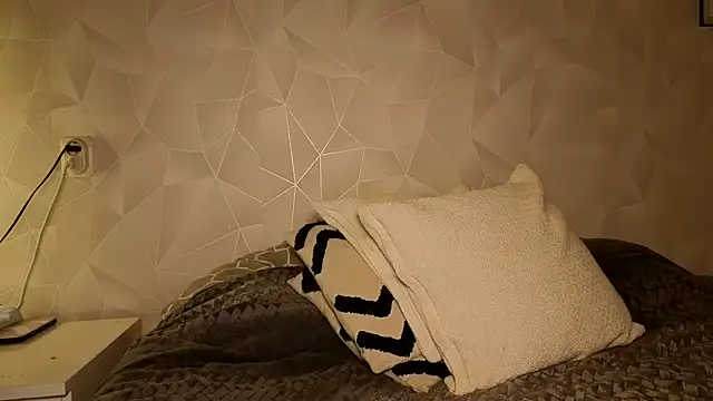 Sweetninaaa online show from March 11, 2026, 5:41 pm