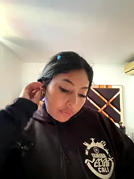 Snapshot of emmyjhonson07 chatting on December 2, 2025, 2:56 pm emmyjhonson07 online show from December 2, 2025, 2:56 pm