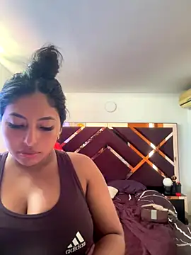 Snapshot of emmyjhonson07 chatting on December 3, 2025, 2:15 pm emmyjhonson07 online show from December 3, 2025, 2:15 pm