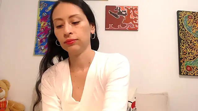 Snapshot of AliceRossi chatting on January 4, 2025, 11:43 am AliceRossi online show from January 4, 2025, 11:43 am