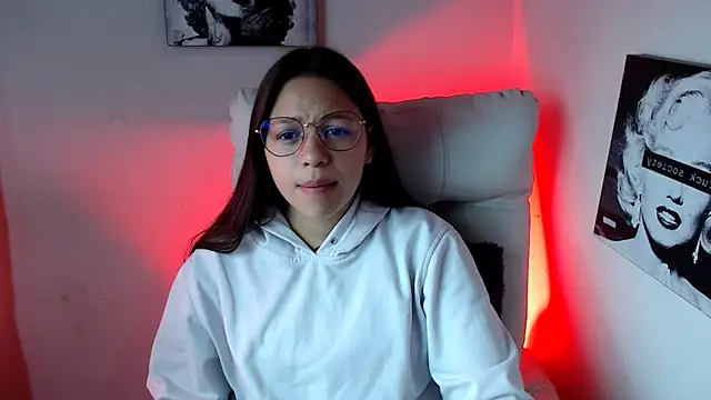 Snapshot of SamanthaRoldaan chatting on February 1, 2025, 2:24 pm SamanthaRoldaan online show from February 1, 2025, 2:24 pm