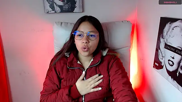 SamanthaRoldaan online show from February 5, 2025, 1:33 pm