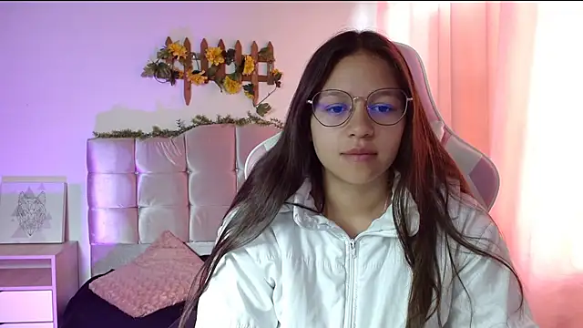 SamanthaRoldaan online show from February 18, 2025, 3:43 pm