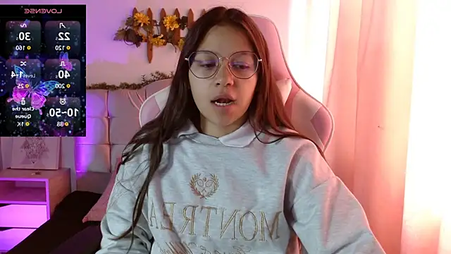 Snapshot of SamanthaRoldaan chatting on February 23, 2025, 2:46 pm SamanthaRoldaan online show from February 23, 2025, 2:46 pm