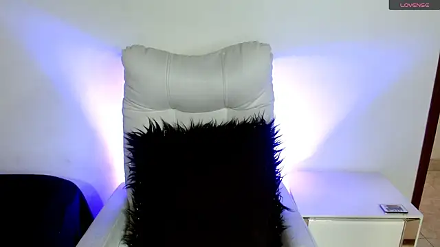 SamanthaRoldaan online show from March 21, 2025, 1:12 pm