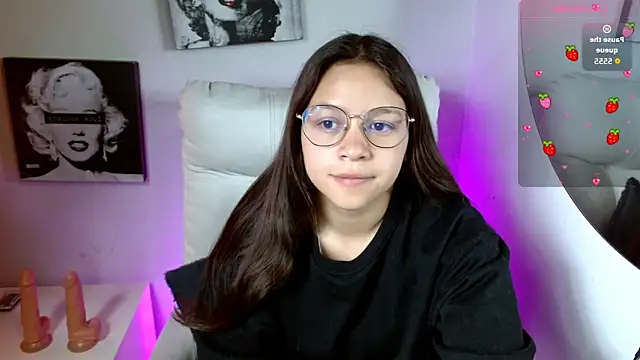 SamanthaRoldaan online show from September 23, 2025, 1:58 pm