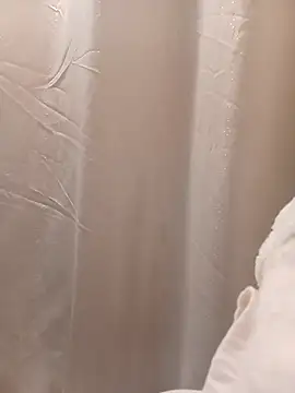 Snapshot of AutumnLights420 chatting on September 14, 2025, 5:06 am AutumnLights420 online show from September 14, 2025, 5:06 am