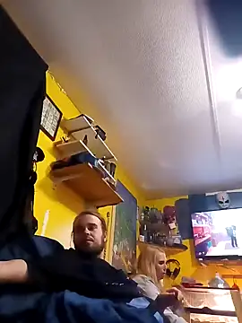 Snapshot of AutumnLights420 chatting on November 23, 2025, 2:33 am AutumnLights420 online show from November 23, 2025, 2:33 am