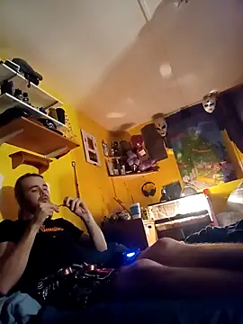 Snapshot of AutumnLights420 chatting on January 7, 2026, 3:20 am AutumnLights420 online show from January 7, 2026, 3:20 am