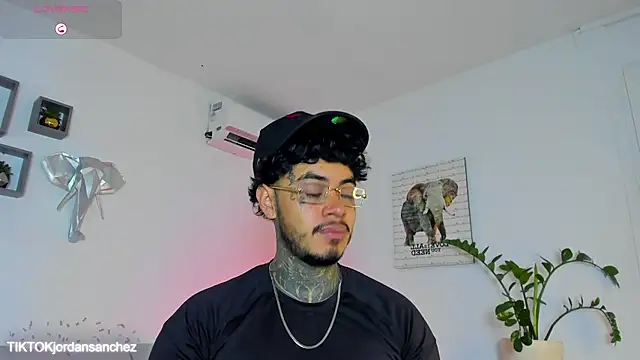 JordanSmiith  online show from January 17, 2026, 9:07 pm