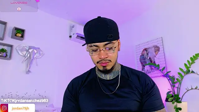 JordanSmiith  online show from March 25, 2026, 8:04 pm