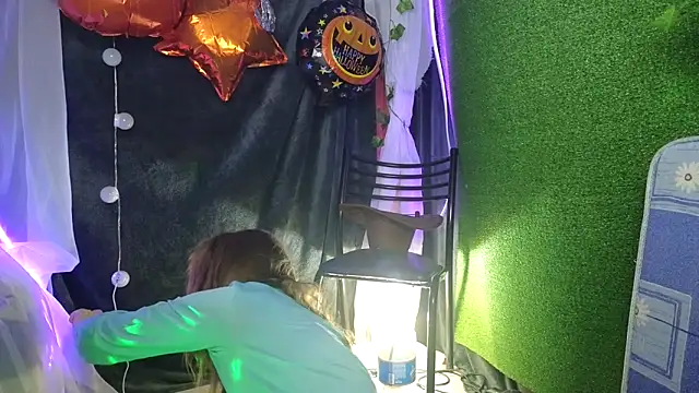 Snapshot of Jony_Marta chatting on October 27, 2025, 4:33 pm Jony Marta online show from October 27, 2025, 4:33 pm