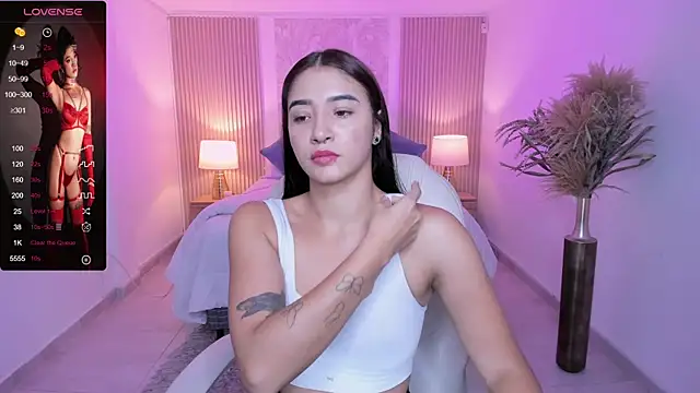 Antonella Grayy online show from October 15, 2025, 10:59 am