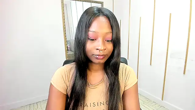 Snapshot of Nayariskaya chatting on December 15, 2025, 3:38 pm Nayariskaya online show from December 15, 2025, 3:38 pm