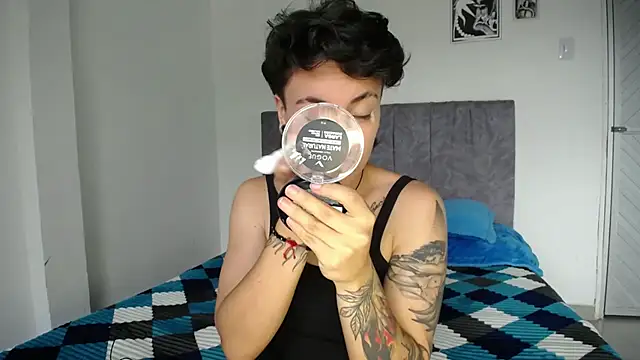 Snapshot of linda_33 chatting on January 31, 2026, 7:11 pm linda 33 online show from January 31, 2026, 7:11 pm