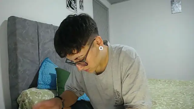 Snapshot of linda_33 chatting on February 20, 2026, 11:05 pm linda 33 online show from February 20, 2026, 11:05 pm