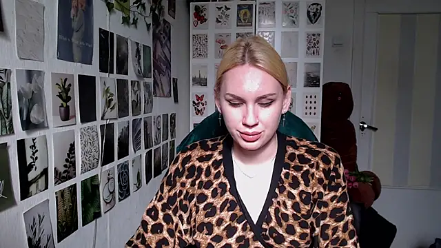 CapriScorpion online show from May 11, 2026, 1:39 pm