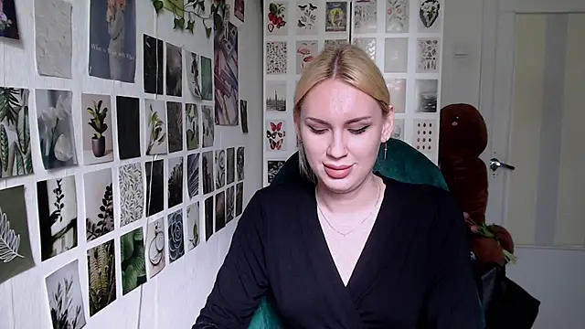 CapriScorpion online show from May 14, 2026, 12:56 pm