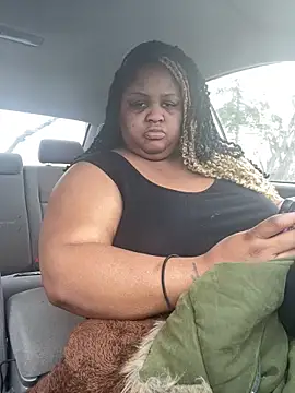 Snapshot of kweenxkarma chatting on March 20, 2025, 1:24 am kweenxkarma online show from March 20, 2025, 1:24 am