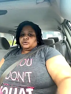 Snapshot of kweenxkarma chatting on October 25, 2025, 9:20 pm kweenxkarma online show from October 25, 2025, 9:20 pm