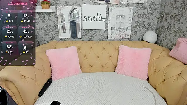 Snapshot of Tina_Walker chatting on December 30, 2024, 6:38 pm Tina Walker online show from December 30, 2024, 6:38 pm