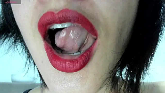Snapshot of queen_fetish chatting on February 10, 2025, 9:58 am queen fetish online show from February 10, 2025, 9:58 am