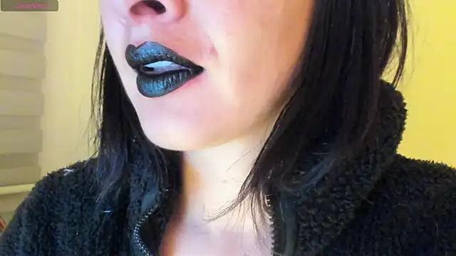 Snapshot of queen_fetish chatting on September 30, 2025, 10:31 am queen fetish online show from September 30, 2025, 10:31 am