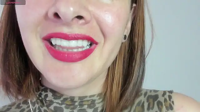 queen fetish online show from March 24, 2026, 9:42 pm