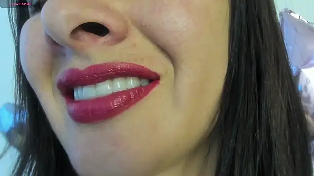 queen fetish online show from May 28, 2026, 6:49 pm