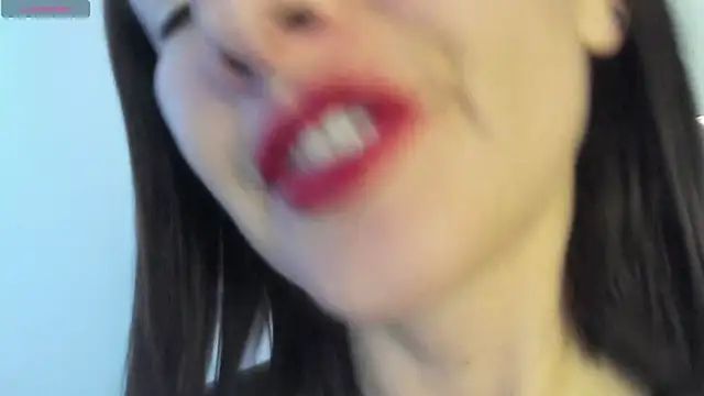 queen fetish online show from May 31, 2026, 8:10 pm