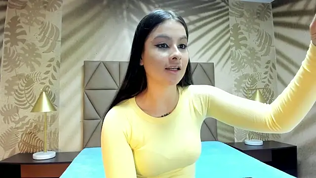 AnneDixie online show from May 11, 2026, 3:12 am