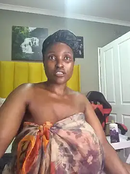 Snapshot of Bustygoddess32 chatting on December 31, 2024, 6:37 am Bustygoddess32 online show from December 31, 2024, 6:37 am