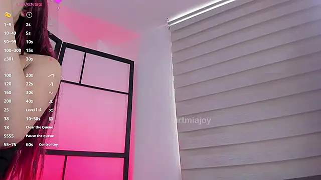 artmiaa online show from April 14, 2026, 12:44 pm