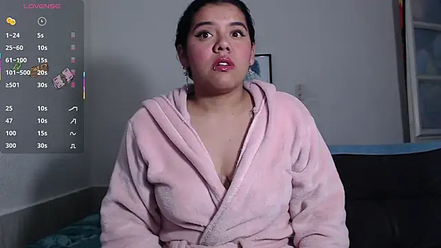 agata 22 online show from November 18, 2025, 3:23 am