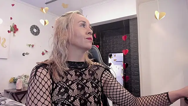 Snapshot of maylin_yung chatting on January 27, 2025, 11:43 am maylin yung online show from January 27, 2025, 11:43 am