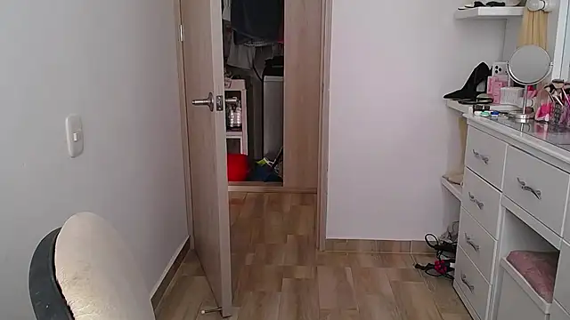 Barbie girl 69 online show from April 9, 2026, 5:29 pm