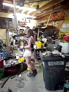 cdressupdiva online show from February 6, 2025, 5:51 pm