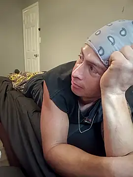 Snapshot of cdressupdiva chatting on February 21, 2026, 9:16 pm cdressupdiva online show from February 21, 2026, 9:16 pm