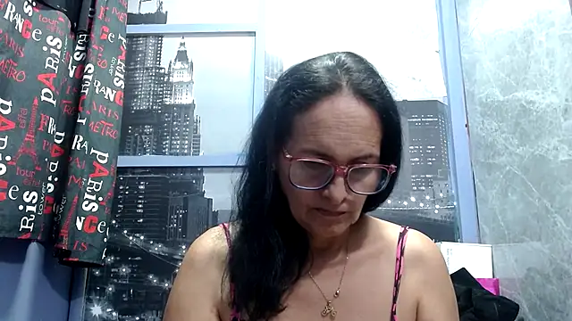 Snapshot of Nastylatinaxxx chatting on March 18, 2025, 12:05 am Nastylatinaxxx online show from March 18, 2025, 12:05 am
