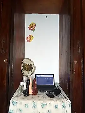 Snapshot of The-Peach-Flexer chatting on December 2, 2025, 8:59 pm The-Peach-Flexer online show from December 2, 2025, 8:59 pm