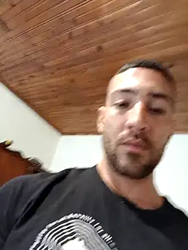 sebasxx97 online show from November 13, 2025, 3:11 pm