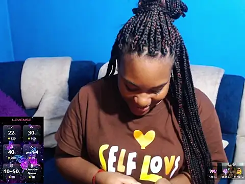 Snapshot of the_pearl199 chatting on January 17, 2026, 1:43 am the pearl199 online show from January 17, 2026, 1:43 am