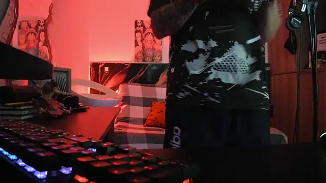 Snapshot of Sisoyalejo420 chatting on January 6, 2026, 12:14 am Sisoyalejo420 online show from January 6, 2026, 12:14 am