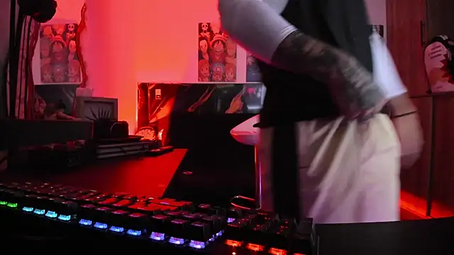 Snapshot of Sisoyalejo420 chatting on January 11, 2026, 2:05 am Sisoyalejo420 online show from January 11, 2026, 2:05 am