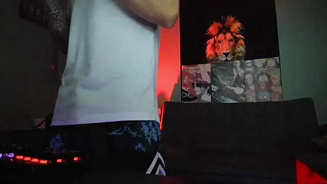 Snapshot of Sisoyalejo420 chatting on February 24, 2026, 3:59 am Sisoyalejo420 online show from February 24, 2026, 3:59 am