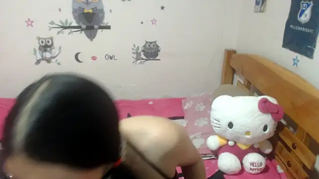 montthbluee online show from November 26, 2025, 4:57 am