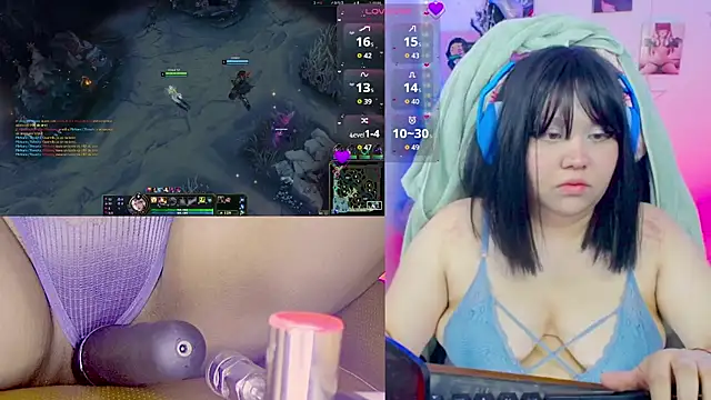 crystal7u7 online show from November 29, 2025, 9:29 pm