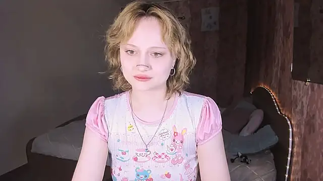 Snapshot of MariaMango chatting on April 1, 2026, 12:55 am MariaMango online show from April 1, 2026, 12:55 am