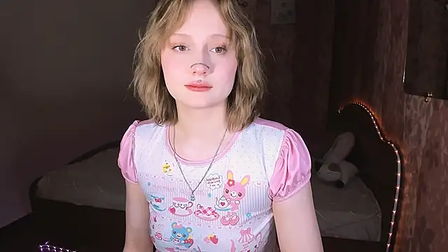 Snapshot of MariaMango chatting on April 13, 2026, 10:59 pm MariaMango online show from April 13, 2026, 10:59 pm